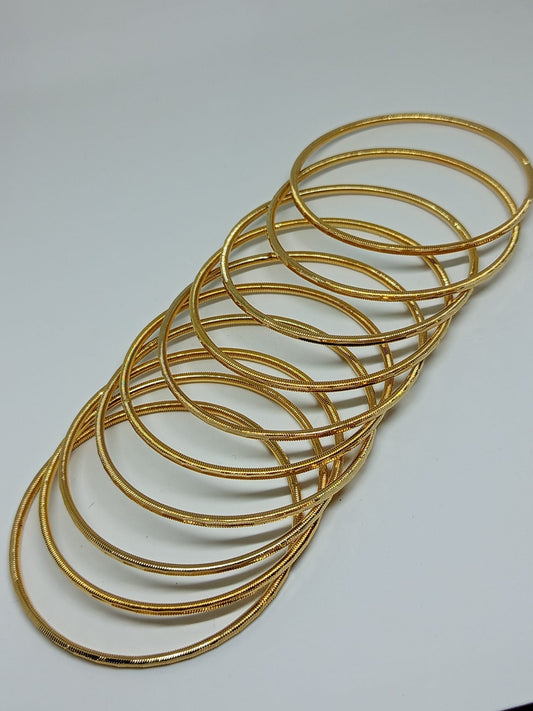 Altın Kaplama Tırtıklı İnce Bilezik (Pirinç Malzeme)