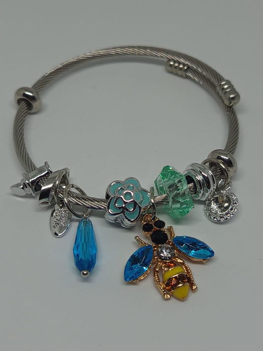 Taşlı & Arı Desenli Çelik Charm Bileklik